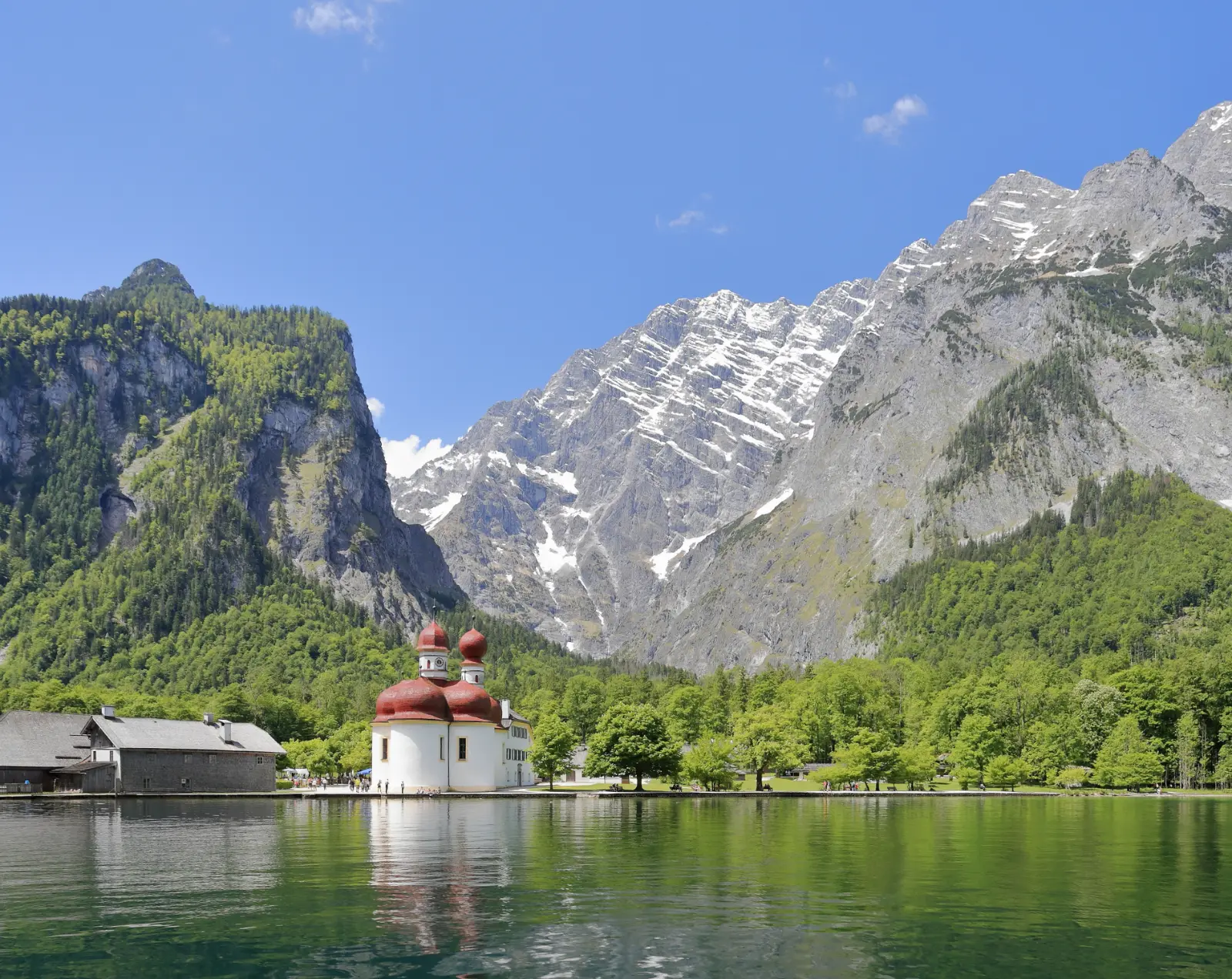 St. Bartholomä am Königssee vor der Watzmann-Ostwand