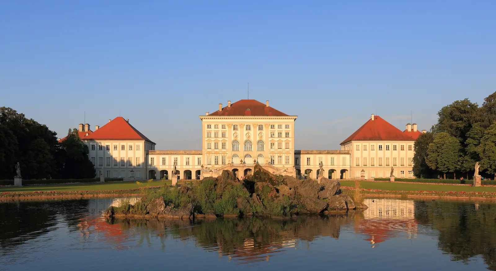 Schloss Nymphenburg bei Sonnenuntergang